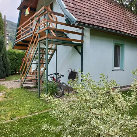 Zelena Sadyba Bila Stavka * Yaremche
