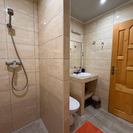 Zelena Bila Stavka * Yaremche